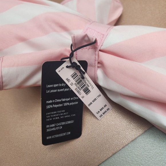 VICTORIA SECRET Fashion Show 2024 Pink White Striped Umbrella NEW - Picture 6 of 8